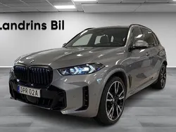 Grå Begagnad 2024 BMW X5 M Sport SUV | 989 000 kr