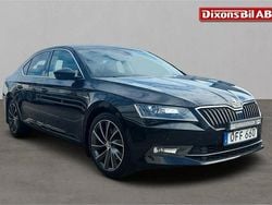Svart Begagnad 2016 Skoda Superb Halvkombi | 169 000 kr (Marknadspris)