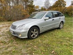 Begagnad 2006 Mercedes C200 Kombi | 35 000 kr