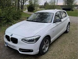 Vit Begagnad 2014 BMW 116 Sport Line Halvkombi | 95 000 kr (Marknadspris)