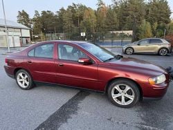 Röd Begagnad 2007 Volvo S60 Kinetic Sedan | 18 900 kr (Bra pris)