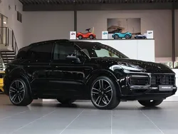 Svart Begagnad 2022 Porsche Cayenne Platinum Edition SUV | 749 000 kr (Bra pris)