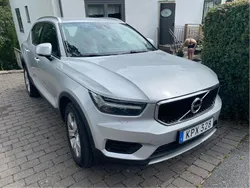 Silver Begagnad 2019 Volvo XC40 Momentum SUV | 221 500 kr (Marknadspris)