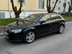 Svart Begagnad 2019 Audi A3 Sportback Proline Halvkombi | 199 000 kr (Marknadspris)