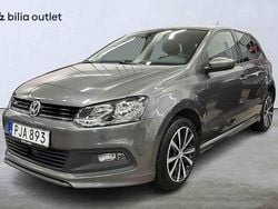 Grå Begagnad 2017 VW Polo Halvkombi | 119 900 kr