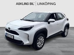 Vit Begagnad 2021 Toyota Yaris Hybrid Active SUV | 257 000 kr (Marknadspris)
