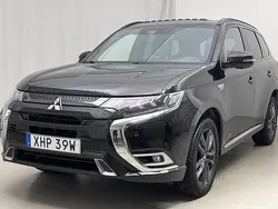 Svart Begagnad 2019 Mitsubishi Outlander P-HEV Edition SUV | 239 800 kr (Marknadspris)