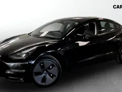 Svart (black) Begagnad 2022 Tesla Model 3 Long Range Sedan | 264 900 kr (Marknadspris)