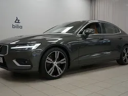 Grå Begagnad 2019 Volvo S60 Inscription Sedan | 259 900 kr (Marknadspris)