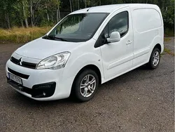 Vit Begagnad 2017 Citroën Berlingo Minibuss | 57 000 kr (Bra pris)