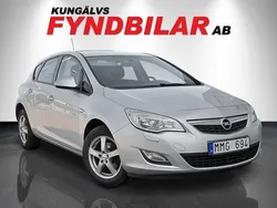 Grå Begagnad 2010 Opel Astra Essentia Halvkombi | 44 900 kr