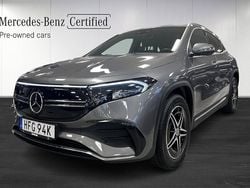 Mörkgrå Begagnad 2023 Mercedes EQA300 AMG line SUV | 429 000 kr (Marknadspris)