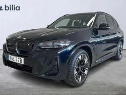 Svart Begagnad 2023 BMW iX3 Shadowline SUV | 538 700 kr (Marknadspris)