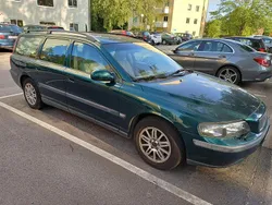 Grön Begagnad 2003 Volvo V70 Business Edition Kombi | 28 000 kr (Marknadspris)