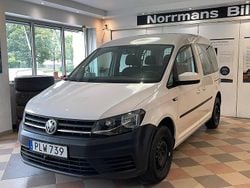 Vit Begagnad 2017 VW Caddy Life Minibuss | 139 900 kr (Dyr)