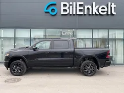Svart Begagnad 2021 RAM 1500 Pickup | 489 900 kr