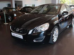 Svart (svart metallic) Begagnad 2011 Volvo S60 Summum Sedan | 219 900 kr