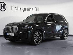 Svart (safirsvart metallic) Begagnad 2024 BMW X5 Comfort Edition SUV | 949 800 kr (Marknadspris)
