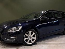 Mörkblå (blå) Begagnad 2018 Volvo V60 Standard Kombi | 149 900 kr (Superpris)