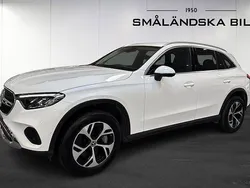 Vit Begagnad 2023 Mercedes GLC300e Avantgarde SUV | 549 000 kr (Marknadspris)