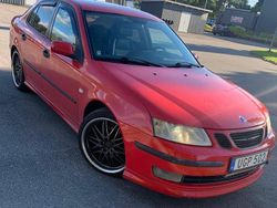 Röd Begagnad 2003 Saab 9-3 Aero Sedan | 25 000 kr (Bra pris)