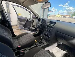 Blå Begagnad 2000 Opel Astra Halvkombi | 18 500 kr (Lite dyr)