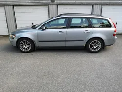Silver Begagnad 2006 Volvo V50 Kombi | 23 000 kr (Bra pris)