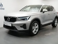 Silver Begagnad 2023 Volvo XC40 Core SUV | 349 900 kr (Marknadspris)