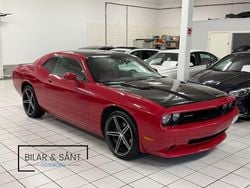 Röd Begagnad 2013 Dodge Challenger Sportkupé | 174 900 kr