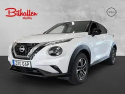 Vit (pearl white) Begagnad 2024 Nissan Juke N-Connecta SUV | 258 000 kr (Lite dyr)