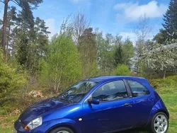 Blå Begagnad 2004 Ford SportKa Halvkombi | 19 500 kr