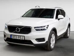 Vit Begagnad 2022 Volvo XC40 Momentum SUV | 209 900 kr (Lite dyr)