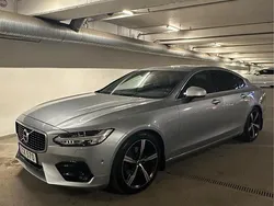 Silver Begagnad 2018 Volvo S90 R-Design Sedan | 255 000 kr (Marknadspris)