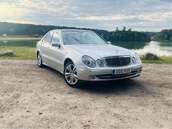 Grå Begagnad 2003 Mercedes E240 Avantgarde Sedan | 39 900 kr (Lite dyr)