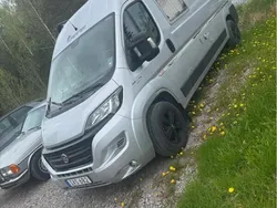 Grå Begagnad 2017 Fiat Ducato Van | 625 000 kr
