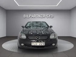 Svart Begagnad 2002 Mercedes SLK200 Cab | 79 900 kr