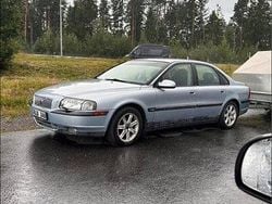 Röd Begagnad 2000 Volvo S80 Sedan | 7 000 kr (Superpris)