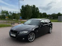 Svart Begagnad 2012 BMW 320 Efficient Dynamics Kombi | 74 000 kr (Marknadspris)