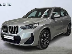 Grå Begagnad 2025 BMW X1 Comfort Edition SUV | 469 900 kr