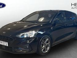 Svart (black) Begagnad 2019 Ford Focus ST-Line Halvkombi | 159 900 kr (Marknadspris)
