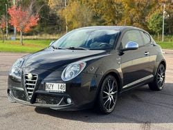 Svart Begagnad 2014 Alfa Romeo MiTo Distinctive Halvkombi | 50 000 kr