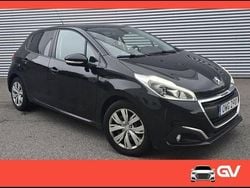 Svart Begagnad 2015 Peugeot 208 Halvkombi | 61 500 kr (Marknadspris)