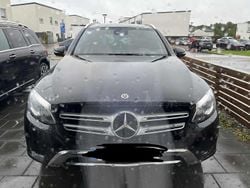 Svart Begagnad 2018 Mercedes GLC220 SUV | 150 000 kr