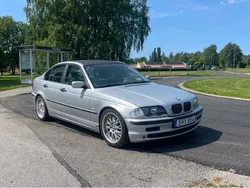 Grå Begagnad 2001 BMW 316 Sedan | 15 000 kr