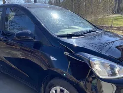 Svart Begagnad 2018 Hyundai i10 Comfort Halvkombi | 79 000 kr (Marknadspris)