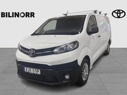 Vit Begagnad 2023 Toyota Proace Comfort Minibuss | 339 900 kr (Dyr)