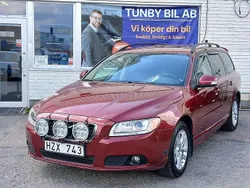 Röd Begagnad 2008 Volvo V70 Kombi | 54 900 kr (Marknadspris)