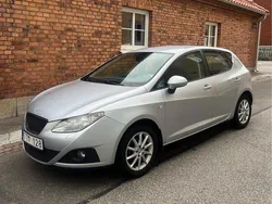 Silver Begagnad 2011 Seat Ibiza Style Halvkombi | 41 900 kr (Marknadspris)