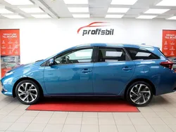 Blå Begagnad 2016 Toyota Auris Touring Sports Active Kombi | 119 500 kr (Bra pris)