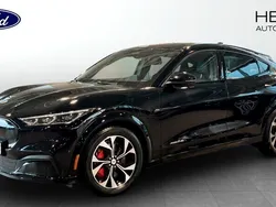 Svart (black) Begagnad 2022 Ford Mustang Mach-E SUV | 409 900 kr (Superpris)